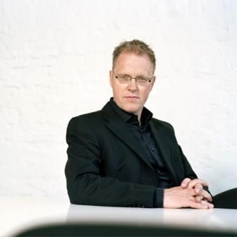 Dipl.-Ing Edzard Schultz, gesamtverantwortlicher Architekt des neuen...