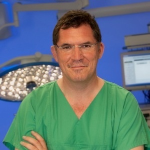 Prof. Dr. Helmut Messmann, Chefarzt der III. Medizinischen Klinik, im neuen...