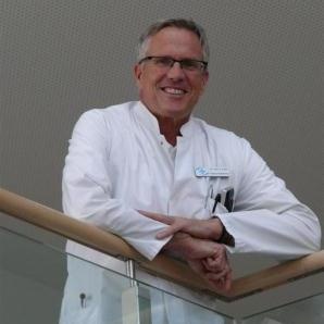 Mitglied der neuen Doppelspitze an den Diakonie-Kliniken Kassel: Dr. med....