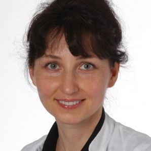 Die Kinderherzchirurgin PD Dr. Katarzyna Januszewska praktiziert an der Seite...