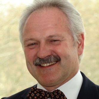 Prof. Reiner Biffar, Vorstandsvorsitzender und Wissenschaftlicher Vorstand der...