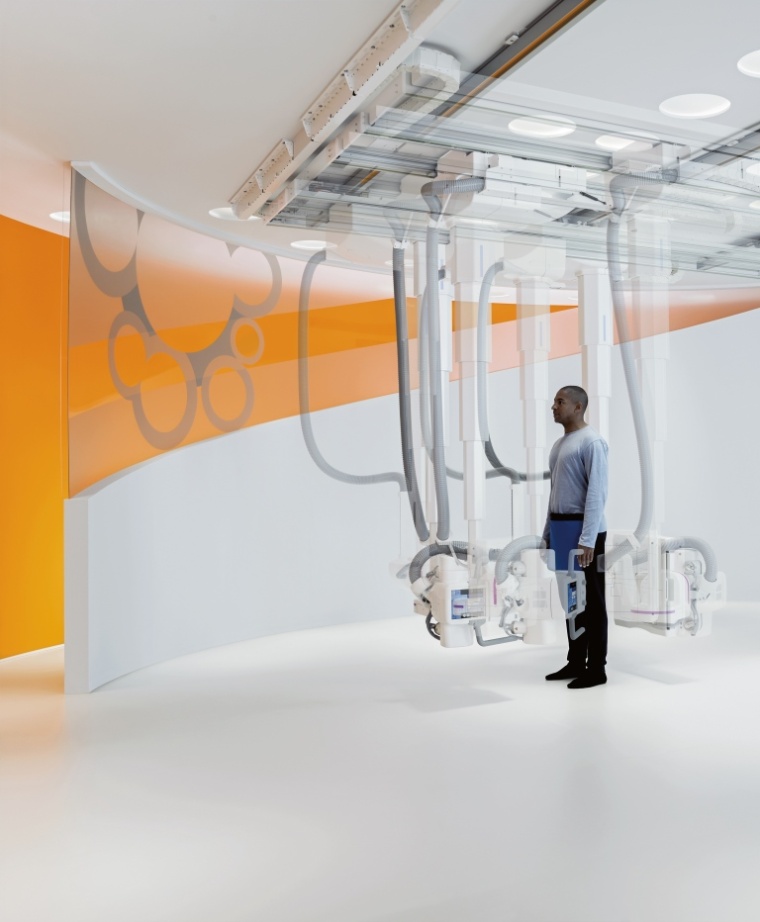 Mit Multitom Rax sind nun erstmals mit einem Röntgensystem 3D-Aufnahmen unter...