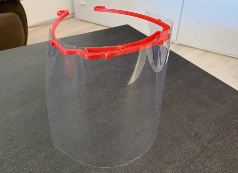 Im Homeoffice hergestellte Visiere der Wissenschaftlichen Werkstatt Foto: T....