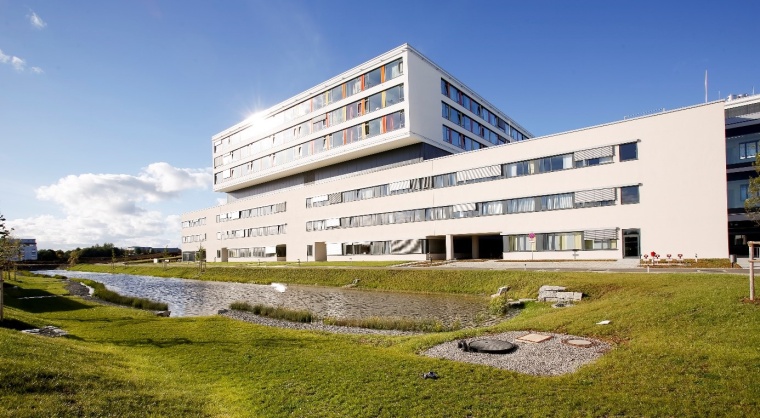 Das Schwarzwald-Baar Klinikum Villingen-Schwenningen ist Akademisches...