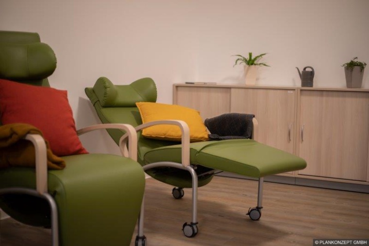 Die Tagespflege und der ansässige ambulante Pflegedienst bieten ein auf die...