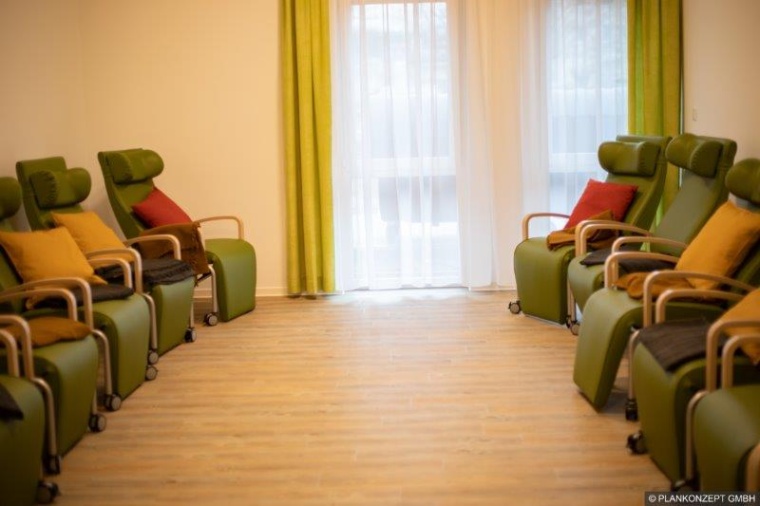 Die Tagespflege und der ansässige ambulante Pflegedienst bieten ein auf die...