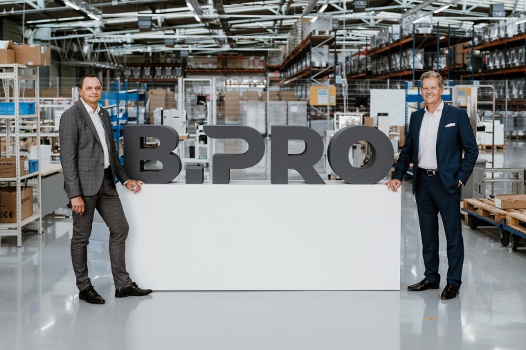 (V. li.): Egon Kofler, CEO von Blanco Professional, und Dr. Johannes Haupt, CEO...