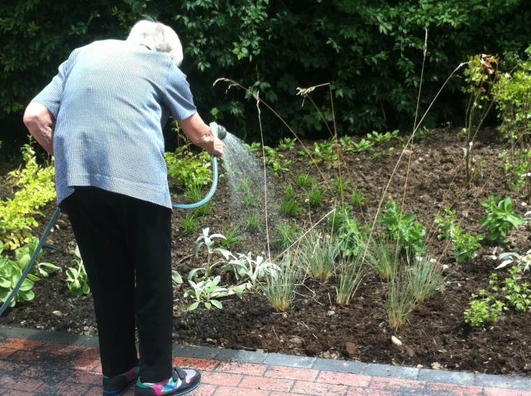 Altenheim St. Josef in Bad Honnef. Selbstbestimmtheit zu erleben ist im Garten...