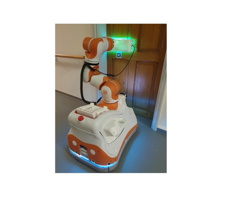 Der mobile Serviceroboter „Lio“ von F&P kann mit seinem Greifarm Getränke...