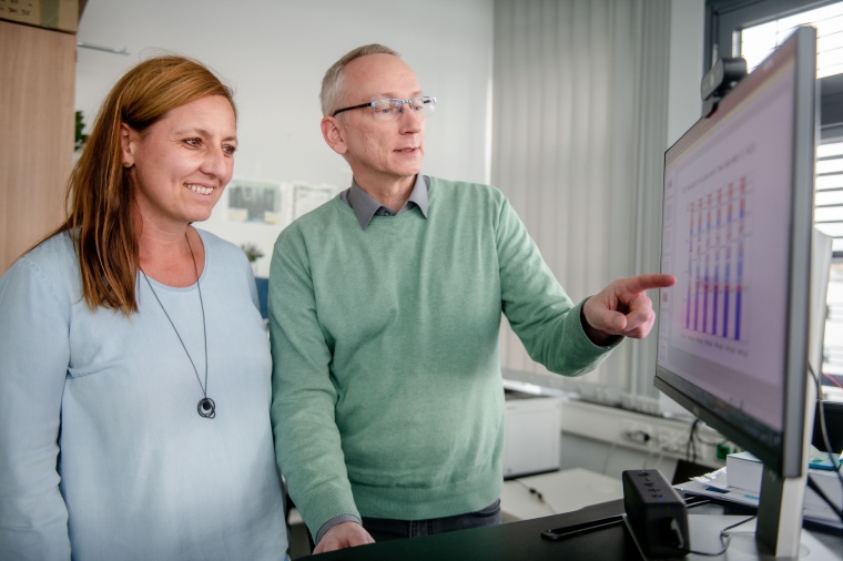 Prof. Dr. Barbara Sitek und Priv.-Doz. Dr. Martin Eisenacher Foto: RUB, Marquard