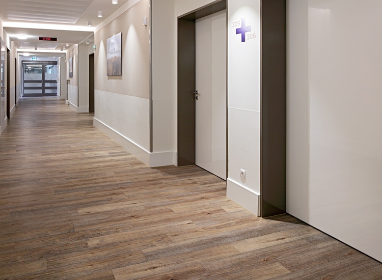 Neben der erhöhten Abriebbeständigkeit und Fleckenresistenz reduziert sich...