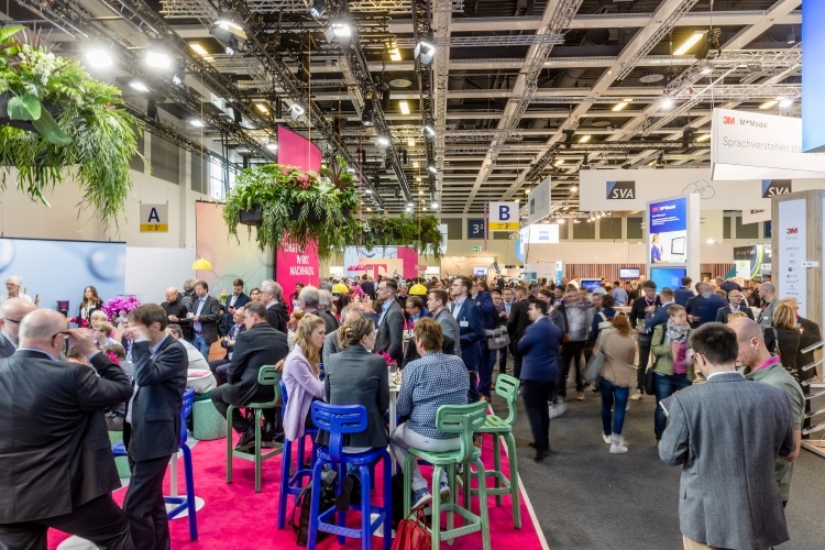 Rund 700 Aussteller aus Deutschland und der Welt präsentieren sich und ihre...