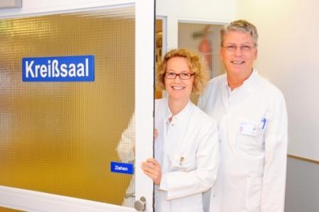 Chefärtzin Dr. Andrea Schmit und Chefarzt Prof. Dr. Heino von Matthiessen...