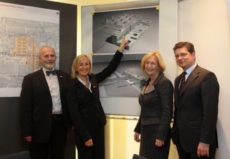 v.l.n.r. Prof. C. Frömmel (Sprecher Vorstand UMG), Dipl.-Kffr. B. Schulte...