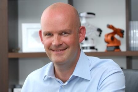 PD Dr. Alexander Muacevic ist als erster Nicht-US-Amerikaner zum Präsidenten...