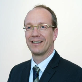 Prof. Dr. Karl-Stefan Delank ist ab Anfang März 2011 Direktor der...