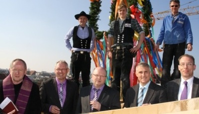 Richtfest am Bettenhauses des Marienhospital Osnabrück: Es freuen sich...
