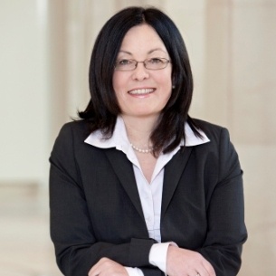 Dr. Irmgard Stippler übernimmt zum 1. Mai 2011 die Leitung der...