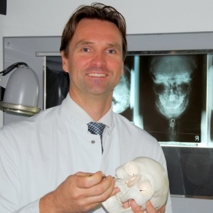 Prof. Frank Hölzle ist neuer Direktor der Klinik für Mund-, Kiefer- und...