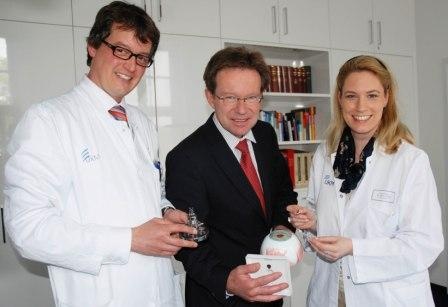Dr. Lars Zumhagen, Prof. Dr. Norbert Roeder und Prof. Dr. Nicole Eter...