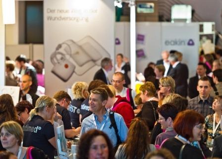 In der Industrieausstellung während des 8. Bremer Pflege- und 6. Deutschen...