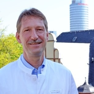 Hans Proquitté ist auf die Professur für Neonatologie und pädiatrische...