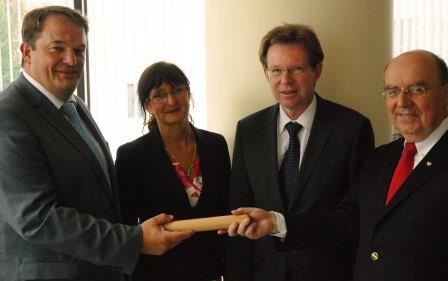 Führungswechsel in der Klinik für Nuklearmedizin des UKM (v.r.n.l.):...