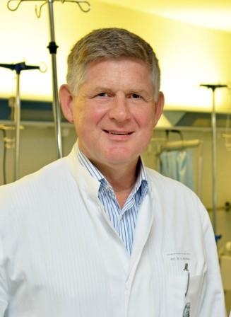 Prof. Dr. Andreas Hochhaus, Direktor der Klinik für Innere Medizin II,...