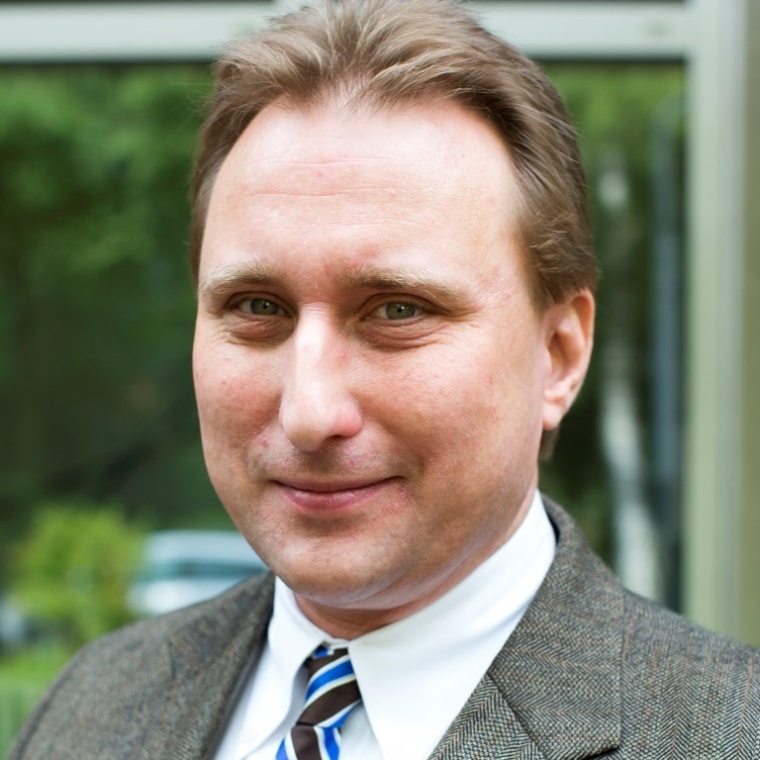 Neuer Chefarzt der Medizinischen Klinik V; Klink für Nieren- und...