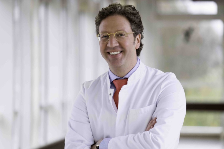 PD Dr. med. Elias Scherer ist neuer Chefarzt der HNO-Klinik am Agaplesion...