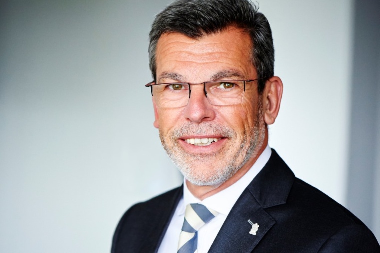 Dr. Michael Philippi, Vorsitzender des Vorstand Sana Kliniken AG (Foto: Sana...