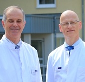 Chefarzt Prof. Dodel (links) als Neurologe in einer Doppelspitze mit Priv.-Doz....