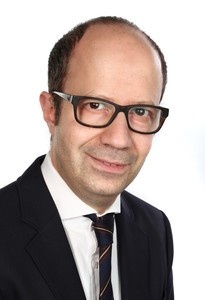 Prof. Dr. Kamran Ghoresch. Copyright: privat