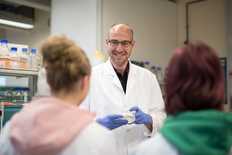 Daniel Todt wurde schon mehrfach für seine Arbeit über Hepatitis E...