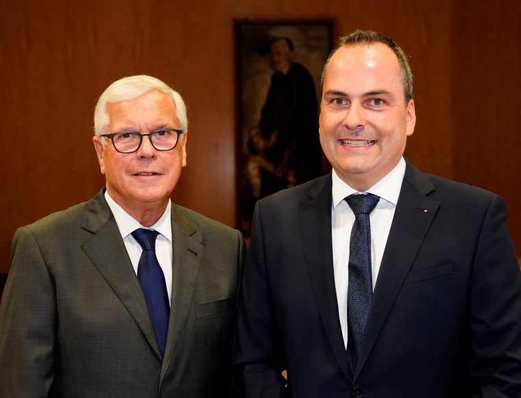 Prof. Dr. Wolfang Schlickewei und Dr. Mike Oberle. Foto RKK Klinikum