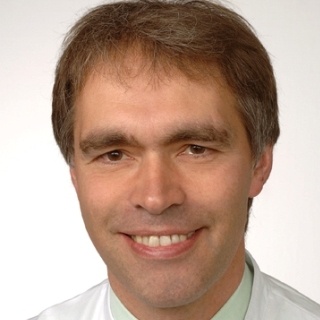 Prof. Dr. Johannes Breuer, Direktor der Abteilung für Kinderkardiologie...