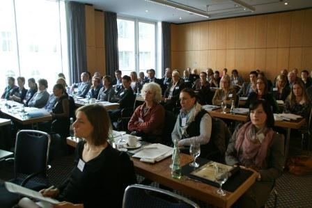 BVMed-Hygieneforum 2012: Prävention von Krankenhausinfektionen Möglichkeiten,...