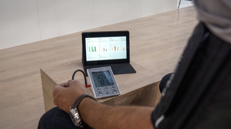 Vodafone und Medisante vernetzen Blutdruck- & Blutzuckermessgeräte & Wagen ...