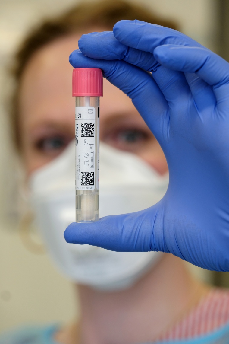 Eine medizinisch-technische Laboratoriumsassistentin der Gesundheit Nordhessen...