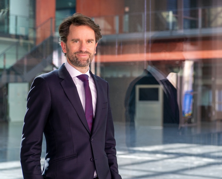 Philip Rieger ist der neue Kaufmännische Direktor des Uniklinikums Würzburg. ...