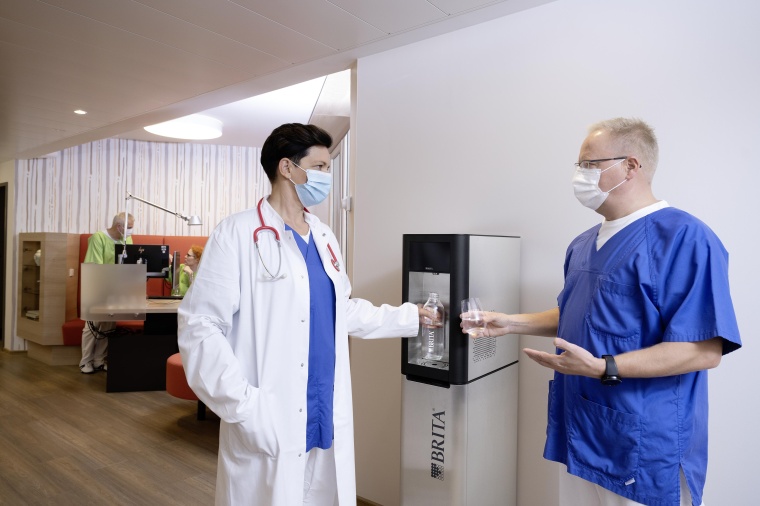 Gesund, hygienisch und erfrischend: Wasser aus leitungsgebundenen...