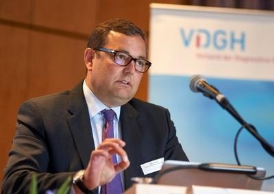 VDGH-Vorstandsvorsitzender Ulrich Schmid (A. Menarini Diagnostics Deutschland),...