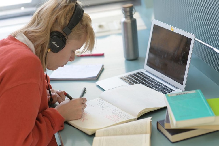 Charité-Studentin © Charité | Wiebke Peitz