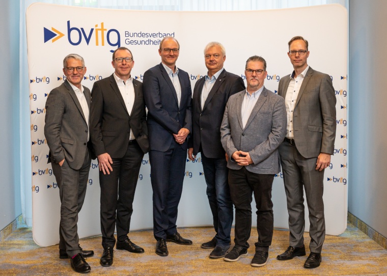 Der wiedergewählte Vorstand des Bundesverbands Gesundheits-IT Foto: bvitg
