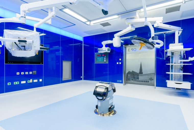 Ableitfähig und attraktiv: In den OP-Sälen wurde die spezielle...