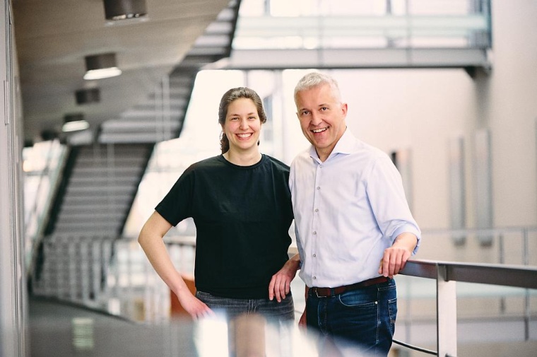 Doktorandin Inga Hochheiser vom Institut für Strukturbiologie des UKB mit...