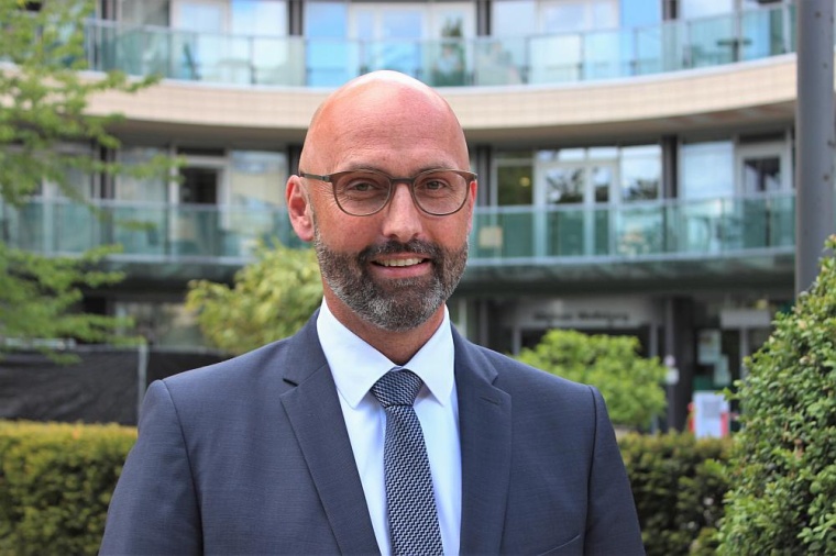 Diplom-Wirtschaftsjurist André Koch tritt im Klinikum Wolfsburg zum 1. Oktober...