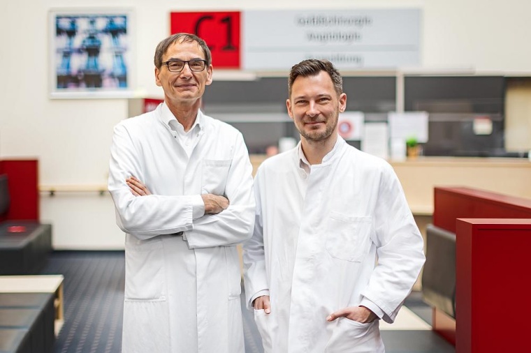 Privatdozent Dr. med. Alexander Meyer (re.) ist ab dem 1. Juli 2022 neuer...