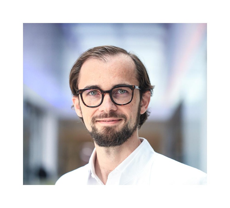 Für die Auswertung der COVIDOM-Studie haben Prof. Bahmer und sein Team 1.400...