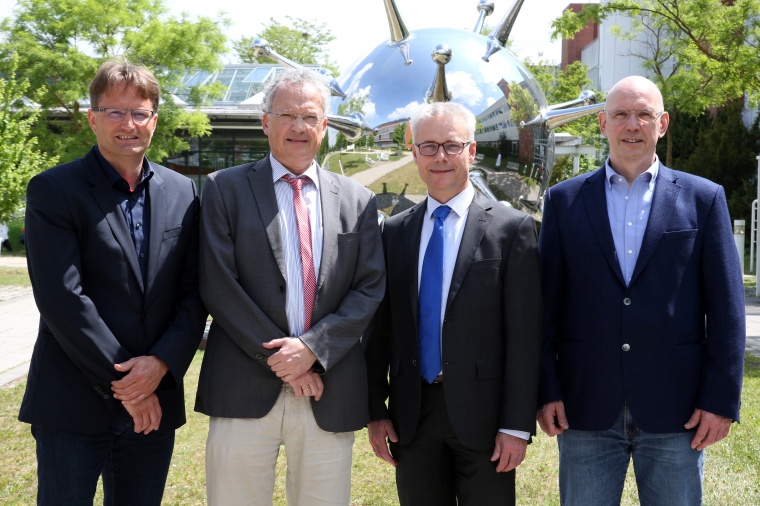 Das geschäftsführende Direktorium der Allianz „CCC WERA“, v. l.: Prof....